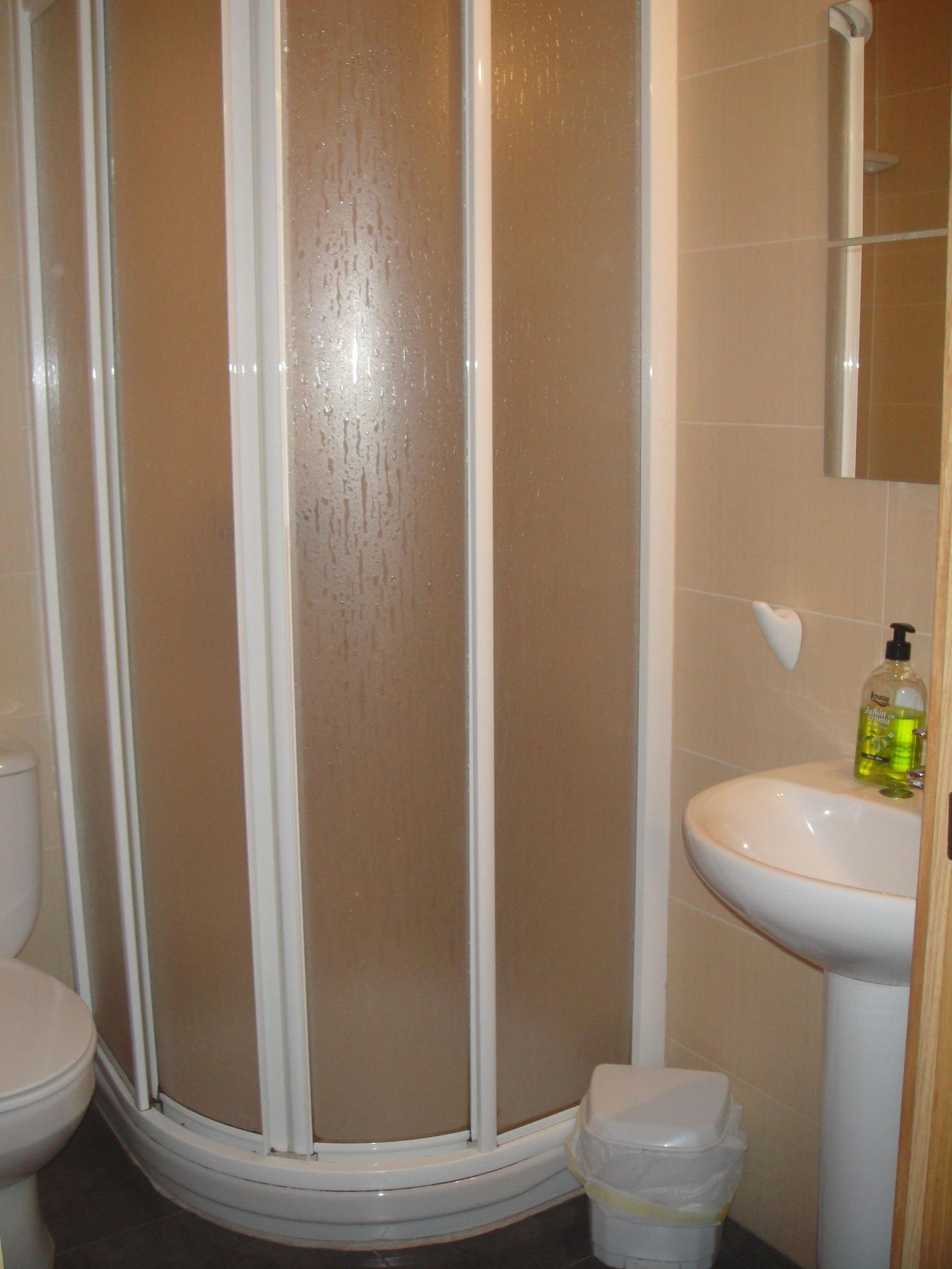 סלאמנקה Arjori Rooms Hostal מראה חיצוני תמונה