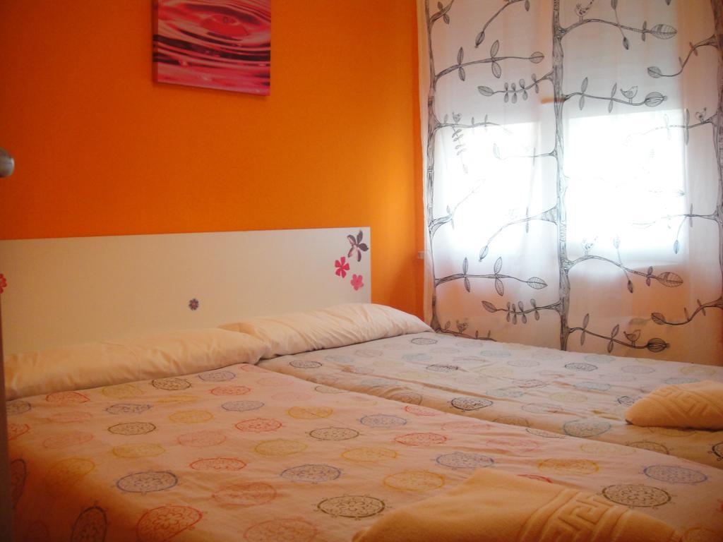 סלאמנקה Arjori Rooms Hostal מראה חיצוני תמונה