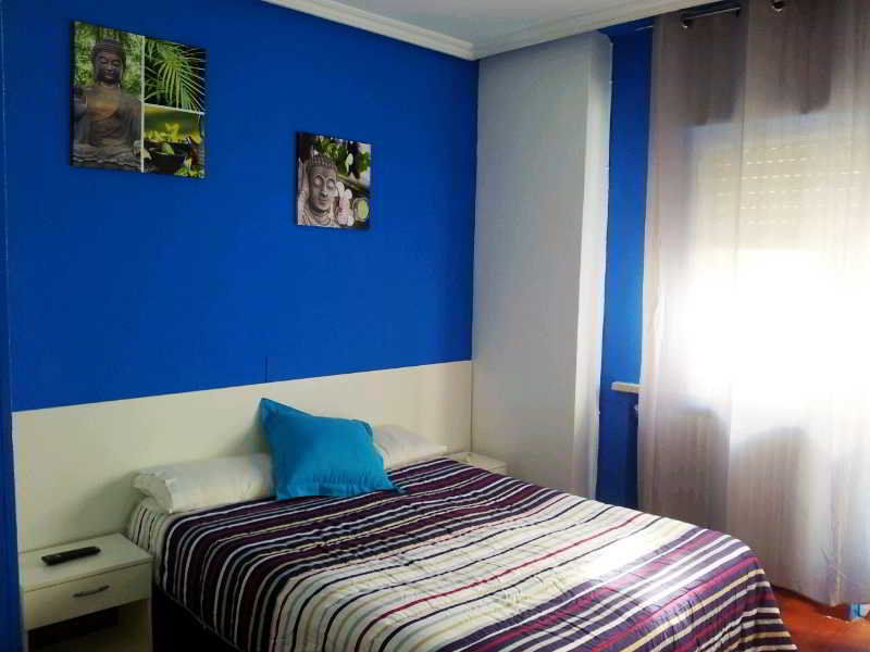 סלאמנקה Arjori Rooms Hostal מראה חיצוני תמונה