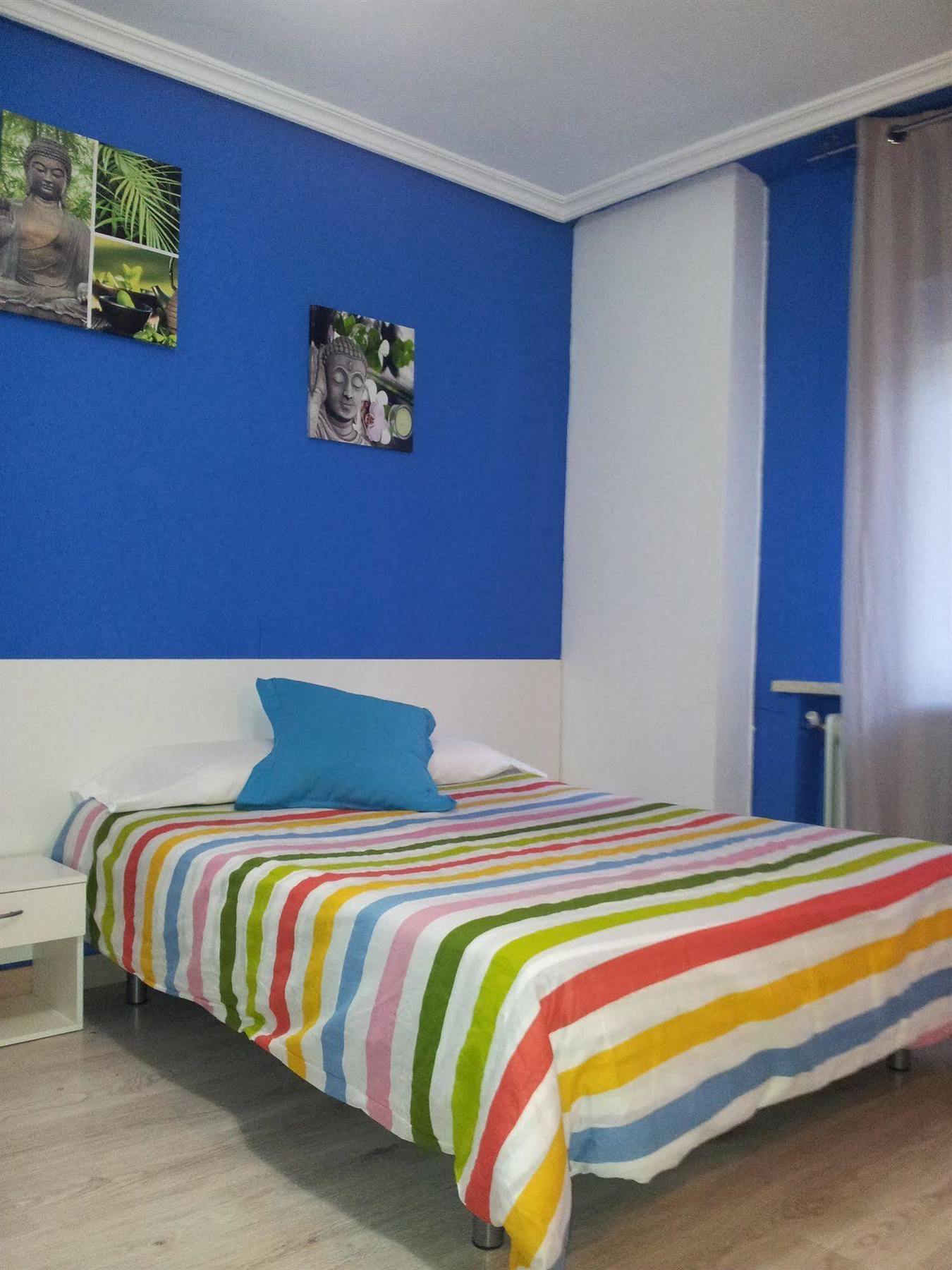 סלאמנקה Arjori Rooms Hostal מראה חיצוני תמונה